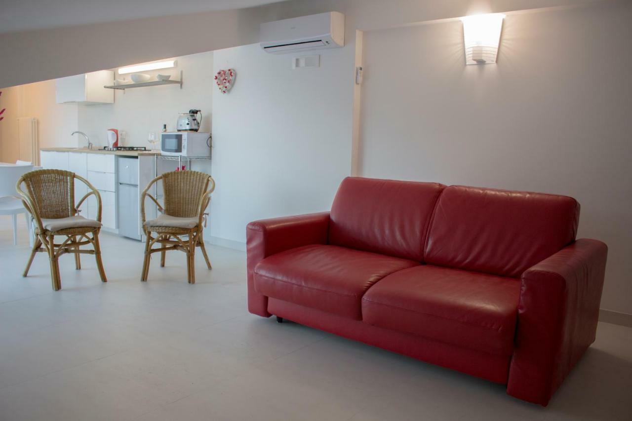 Duchessa House Apartment กัสเตลลัมมาเร เดล โกลโฟ ภายนอก รูปภาพ