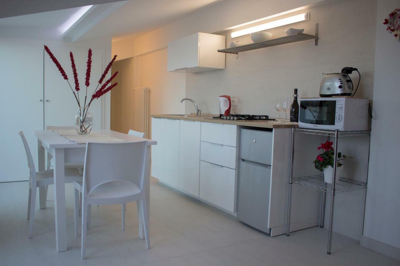 Duchessa House Apartment กัสเตลลัมมาเร เดล โกลโฟ ภายนอก รูปภาพ