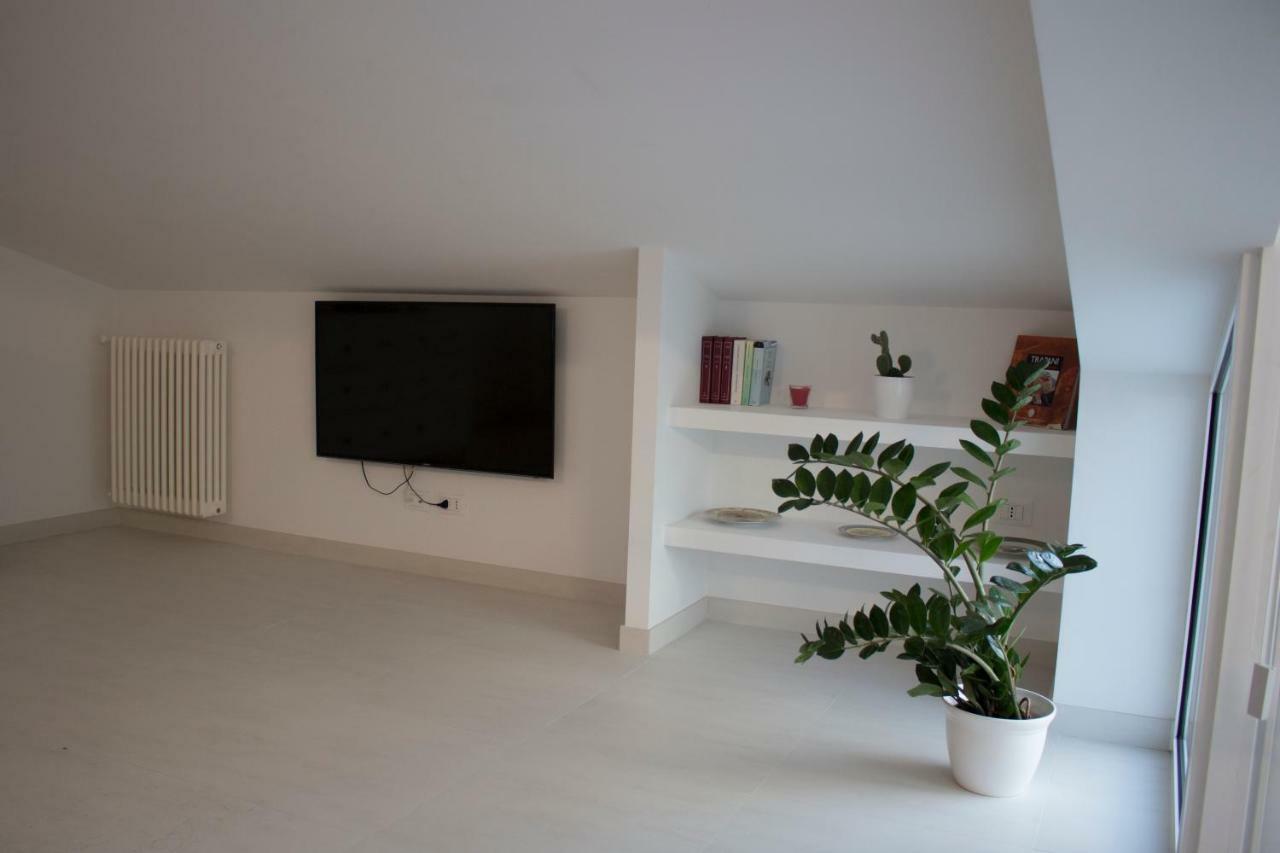 Duchessa House Apartment กัสเตลลัมมาเร เดล โกลโฟ ภายนอก รูปภาพ